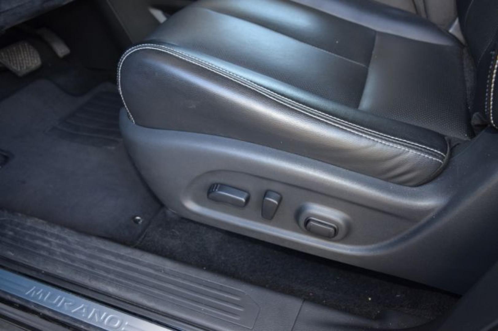 2018 Magnetic Black Metallic /Graphite Nissan Murano SL (5N1AZ2MG5JN) with an 3.5L 6 Cylinders engine, Automatic transmission, located at 11056 N 23rd Dr #101, Phoenix, AZ, 85029, (623) 434-4252, 33.587704, -112.109962 - Photo#26