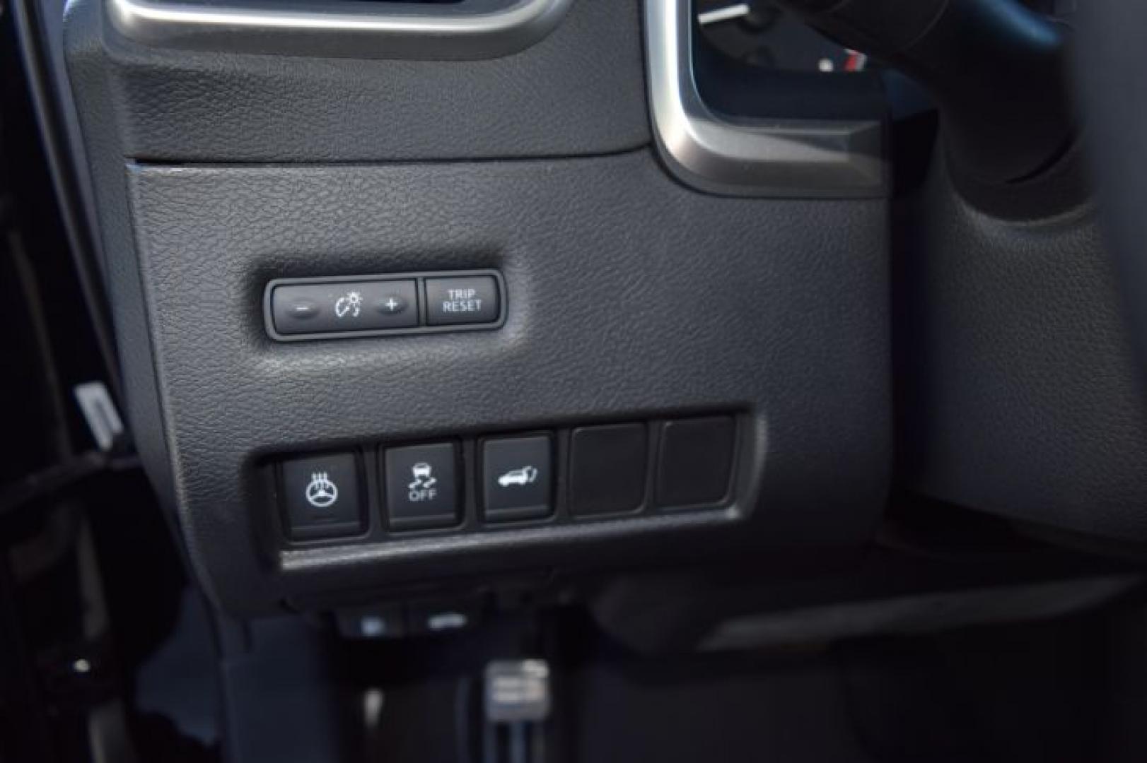 2018 Magnetic Black Metallic /Graphite Nissan Murano SL (5N1AZ2MG5JN) with an 3.5L 6 Cylinders engine, Automatic transmission, located at 11056 N 23rd Dr #101, Phoenix, AZ, 85029, (623) 434-4252, 33.587704, -112.109962 - Photo#30