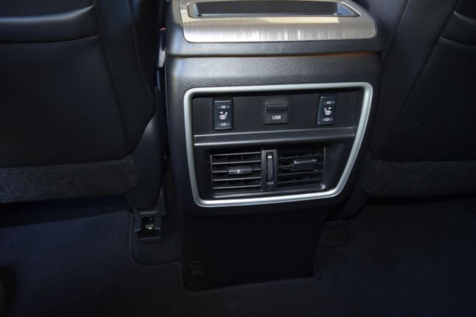 2018 Magnetic Black Metallic /Graphite Nissan Murano SL (5N1AZ2MG5JN) with an 3.5L 6 Cylinders engine, Automatic transmission, located at 11056 N 23rd Dr #101, Phoenix, AZ, 85029, (623) 434-4252, 33.587704, -112.109962 - Photo#35