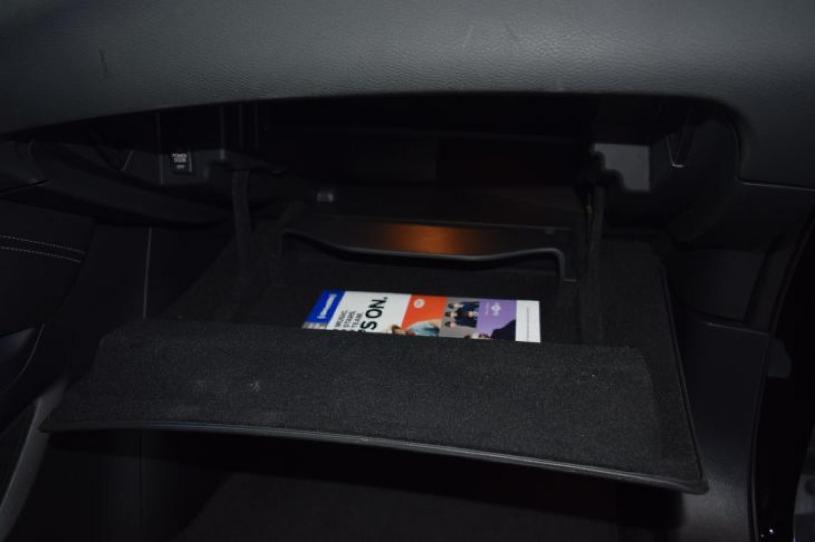 2018 Magnetic Black Metallic /Graphite Nissan Murano SL (5N1AZ2MG5JN) with an 3.5L 6 Cylinders engine, Automatic transmission, located at 11056 N 23rd Dr #101, Phoenix, AZ, 85029, (623) 434-4252, 33.587704, -112.109962 - Photo#43