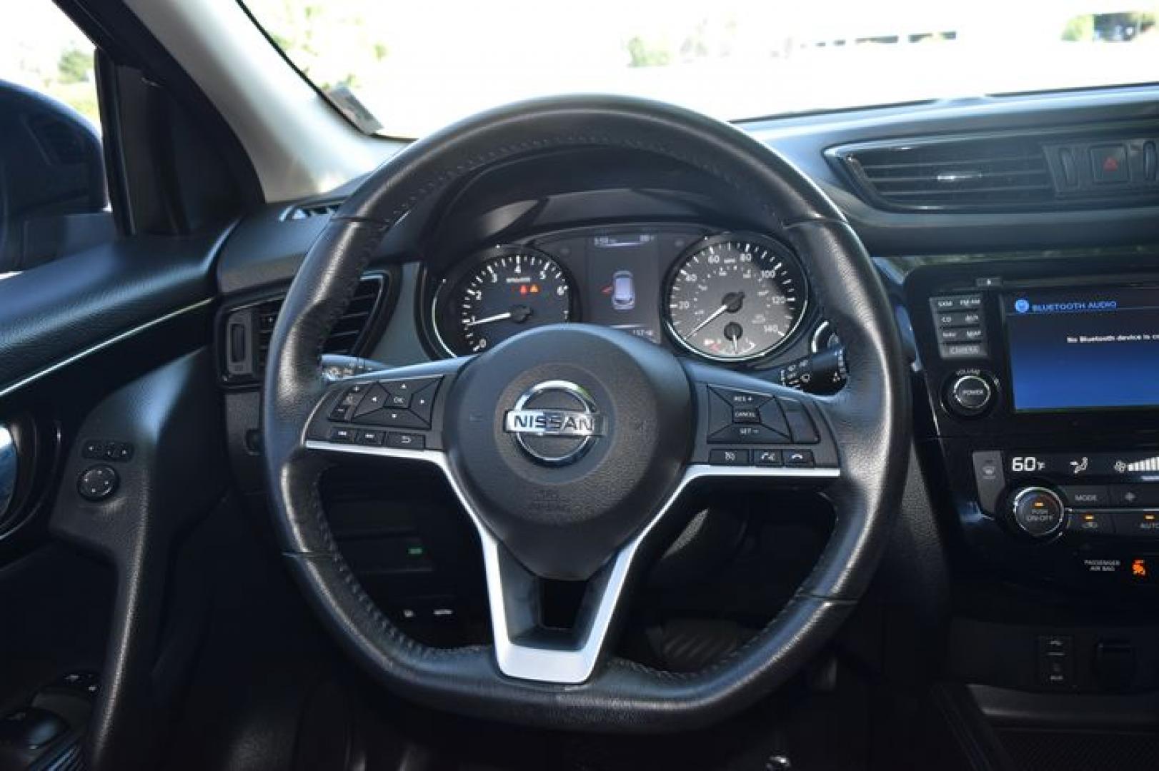 2017 Gun Metallic /Charcoal Nissan Rogue Sport SL (JN1BJ1CP5HW) with an 2.0L L4 DOHC 16V engine, CVT transmission, located at 11056 N 23rd Dr #101, Phoenix, AZ, 85029, (623) 434-4252, 33.587704, -112.109962 - Photo#13