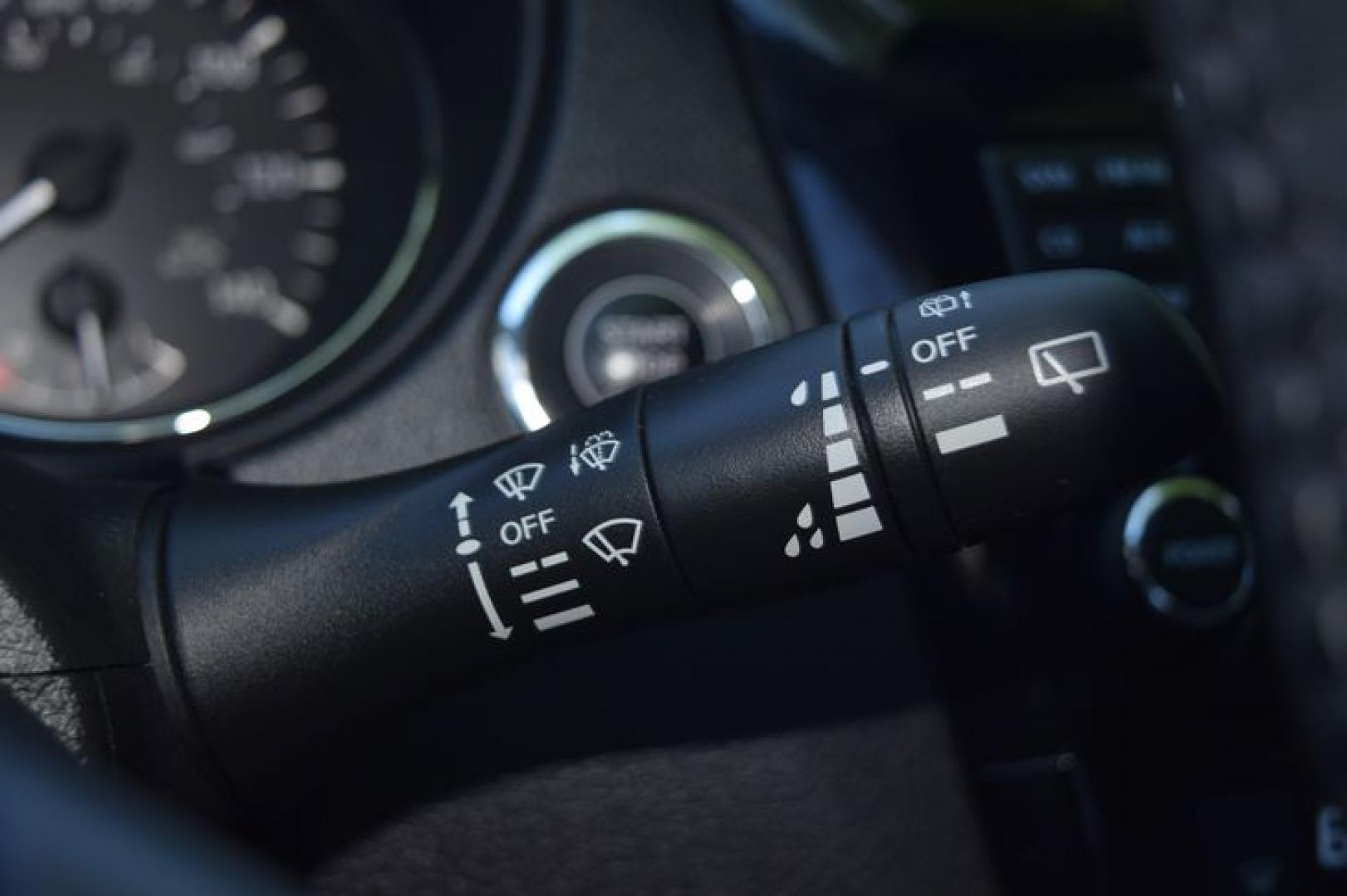 2017 Gun Metallic /Charcoal Nissan Rogue Sport SL (JN1BJ1CP5HW) with an 2.0L L4 DOHC 16V engine, CVT transmission, located at 11056 N 23rd Dr #101, Phoenix, AZ, 85029, (623) 434-4252, 33.587704, -112.109962 - Photo#29