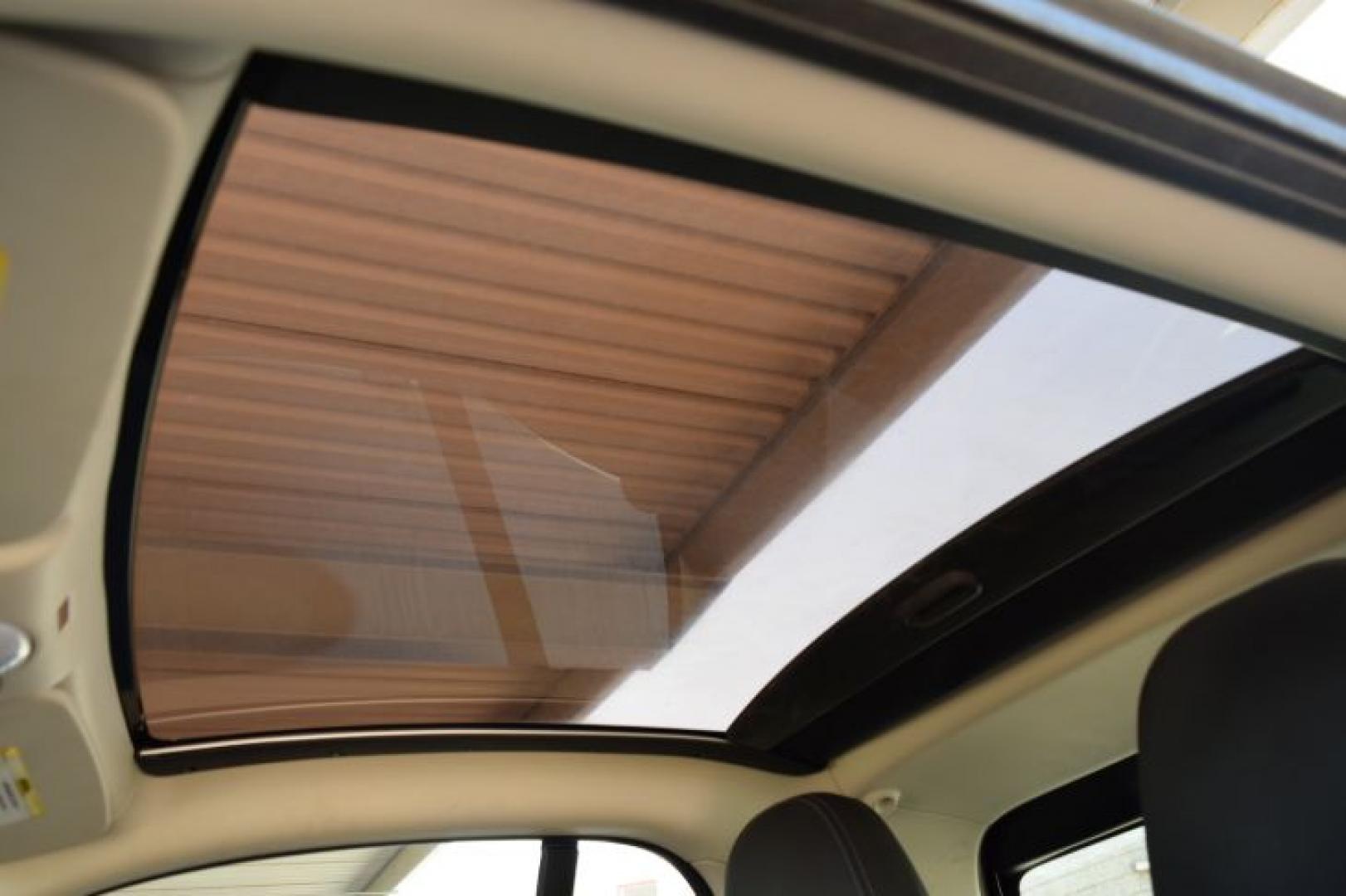 2008 /Black smart Fortwo Passion (WMEEJ31X88K) with an 1.0L L3 DOHC 12V engine, 5-Speed Manual Overdrive transmission, located at 11056 N 23rd Dr #101, Phoenix, AZ, 85029, (623) 434-4252, 33.587704, -112.109962 - Photo#9