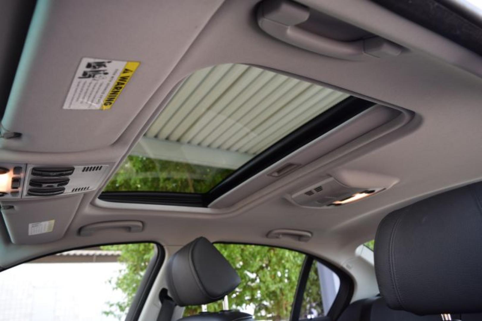 2008 Titanium Silver Metallic /Black BMW 3-Series 328xi (WBAVC73548K) with an 3.0L L6 DOHC 24V engine, Manual transmission, located at 11056 N 23rd Dr #101, Phoenix, AZ, 85029, (623) 434-4252, 33.587704, -112.109962 - Photo#9