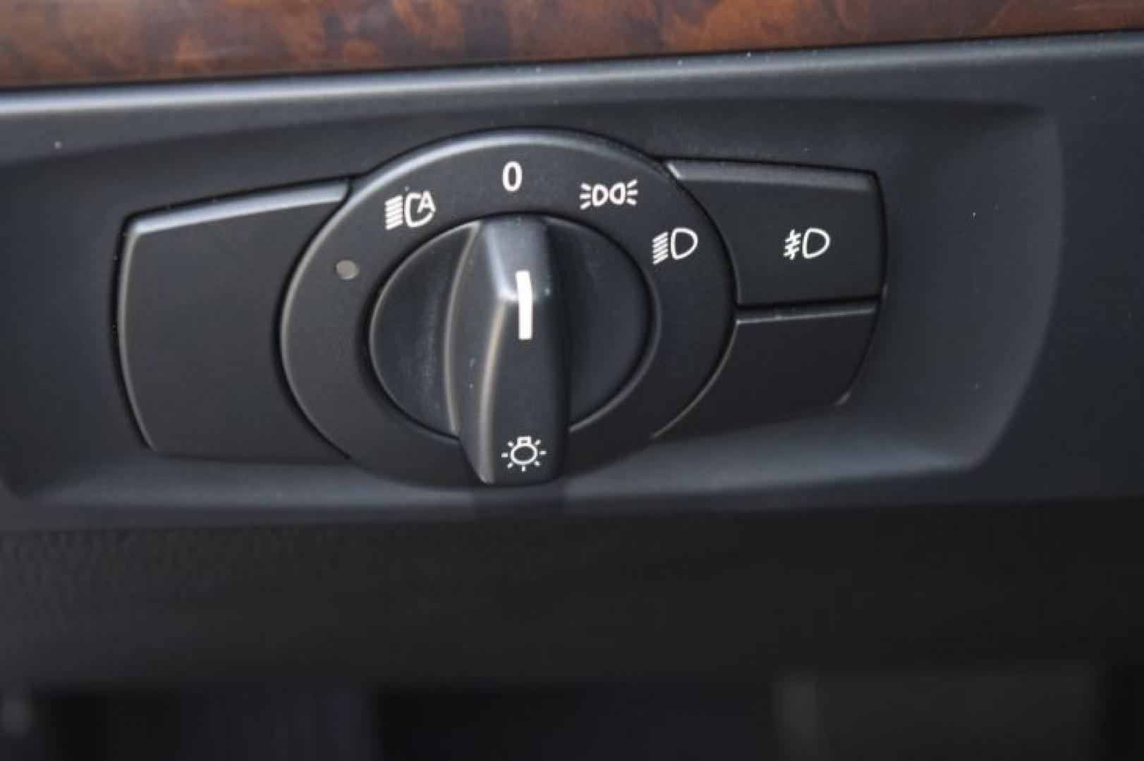 2008 Titanium Silver Metallic /Black BMW 3-Series 328xi (WBAVC73548K) with an 3.0L L6 DOHC 24V engine, Manual transmission, located at 11056 N 23rd Dr #101, Phoenix, AZ, 85029, (623) 434-4252, 33.587704, -112.109962 - Photo#23