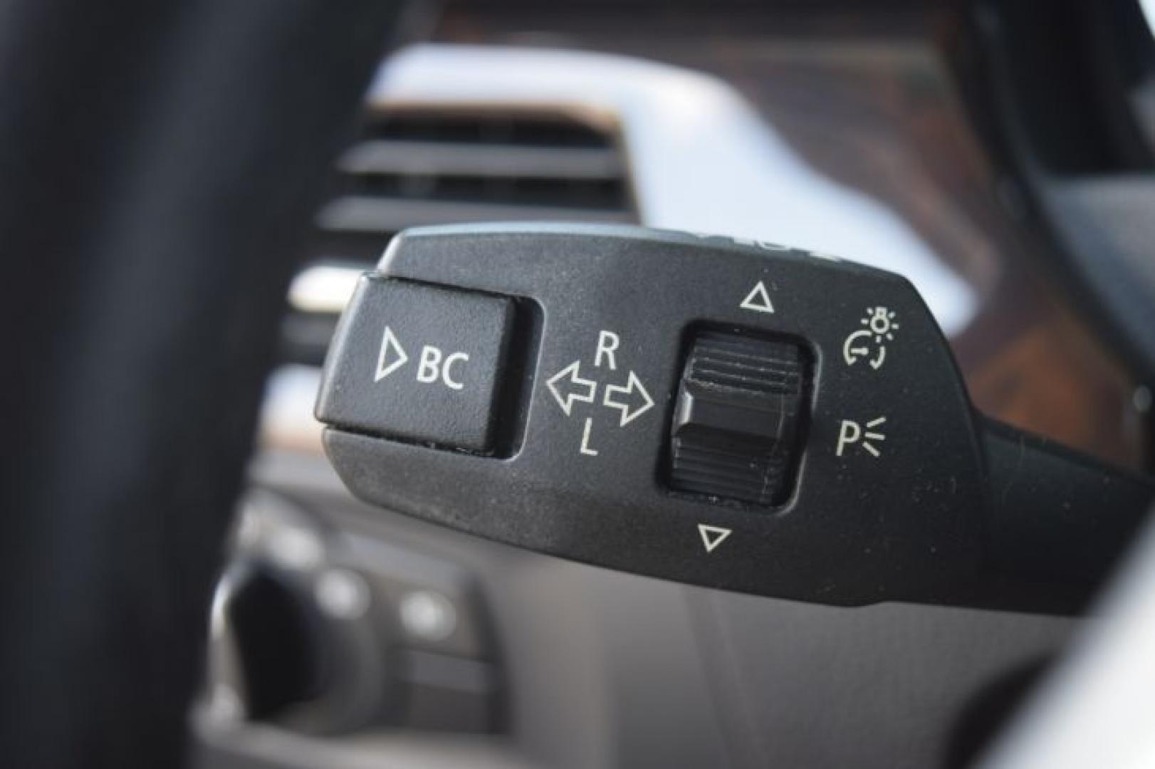 2008 Titanium Silver Metallic /Black BMW 3-Series 328xi (WBAVC73548K) with an 3.0L L6 DOHC 24V engine, Manual transmission, located at 11056 N 23rd Dr #101, Phoenix, AZ, 85029, (623) 434-4252, 33.587704, -112.109962 - Photo#25