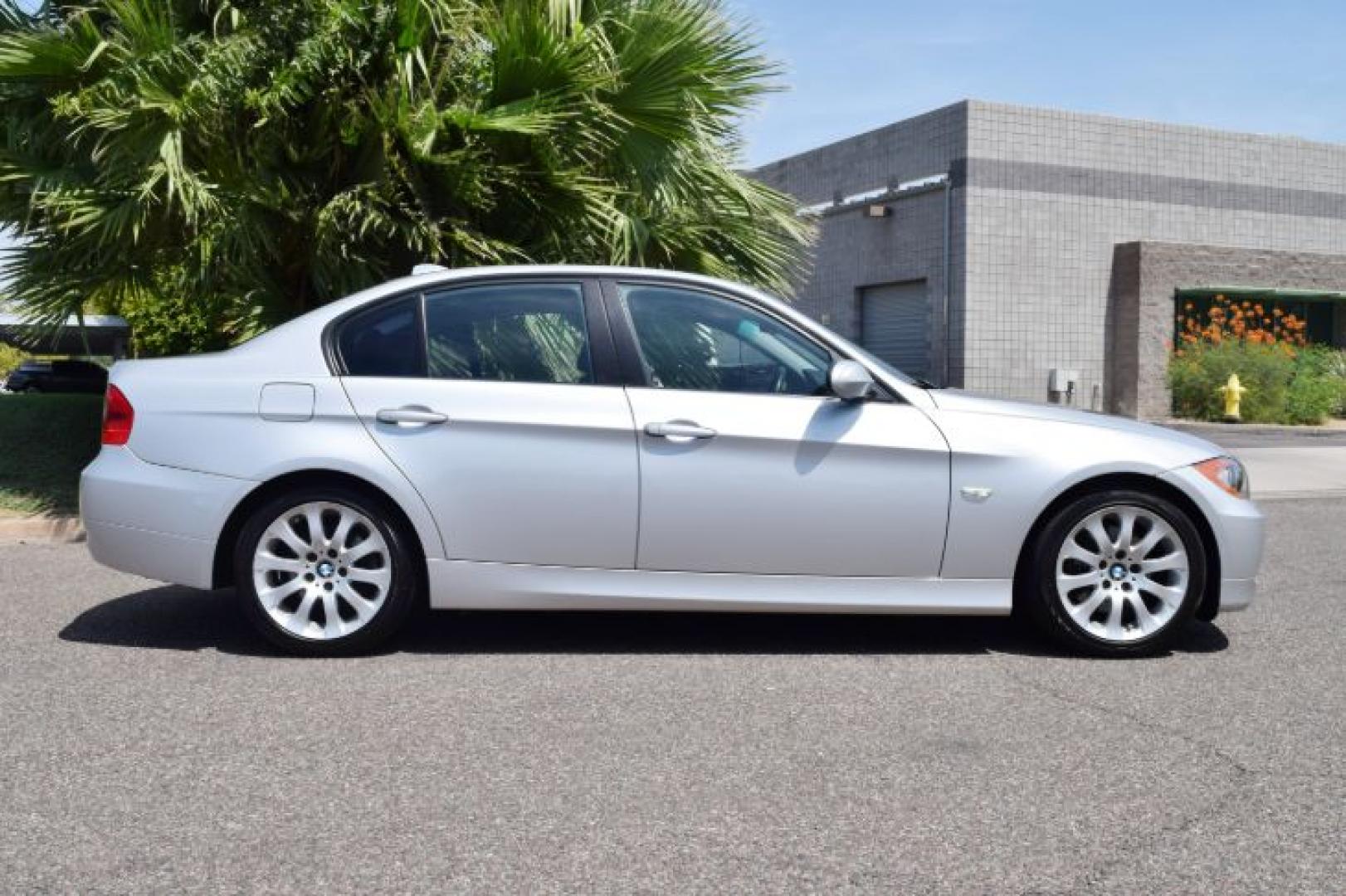 2008 Titanium Silver Metallic /Black BMW 3-Series 328xi (WBAVC73548K) with an 3.0L L6 DOHC 24V engine, Manual transmission, located at 11056 N 23rd Dr #101, Phoenix, AZ, 85029, (623) 434-4252, 33.587704, -112.109962 - Photo#3