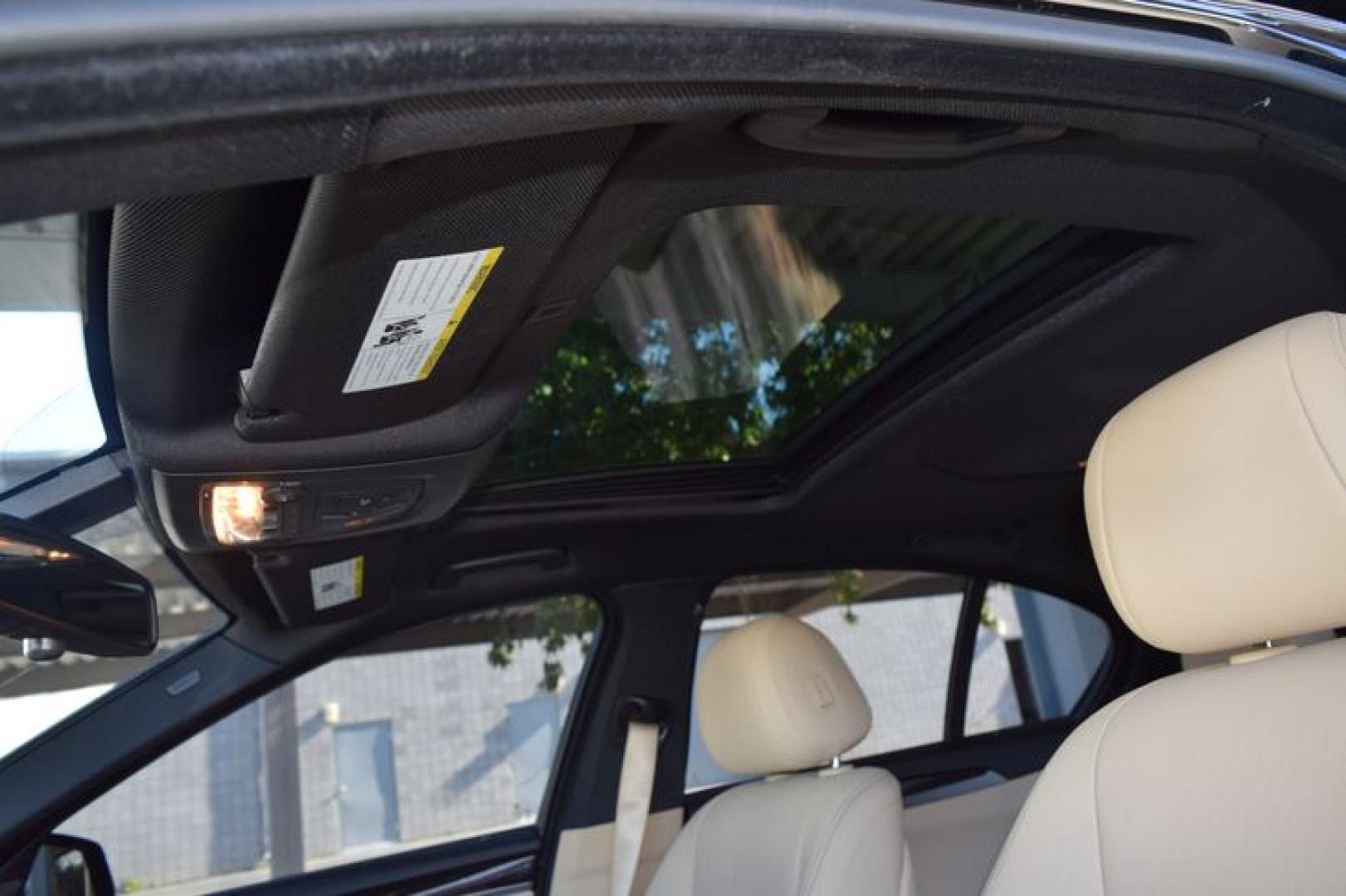 2014 Jet Black /Venetian Beige BMW 5-Series 535i (WBA5B1C52ED) with an 3.0L L6 DOHC 24V engine, Automatic transmission, located at 11056 N 23rd Dr #101, Phoenix, AZ, 85029, (623) 434-4252, 33.587704, -112.109962 - Photo#9