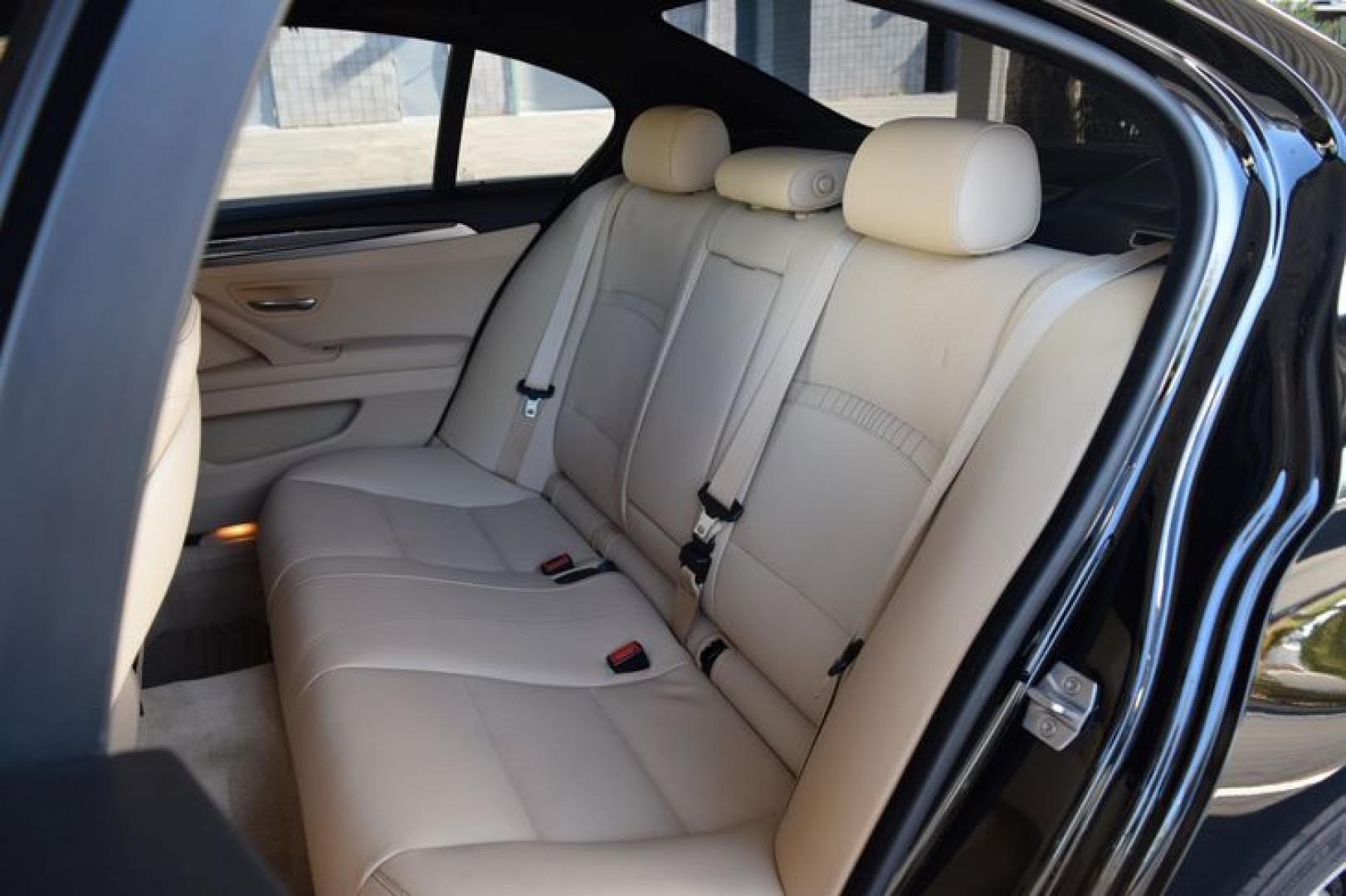 2014 Jet Black /Venetian Beige BMW 5-Series 535i (WBA5B1C52ED) with an 3.0L L6 DOHC 24V engine, Automatic transmission, located at 11056 N 23rd Dr #101, Phoenix, AZ, 85029, (623) 434-4252, 33.587704, -112.109962 - Photo#11