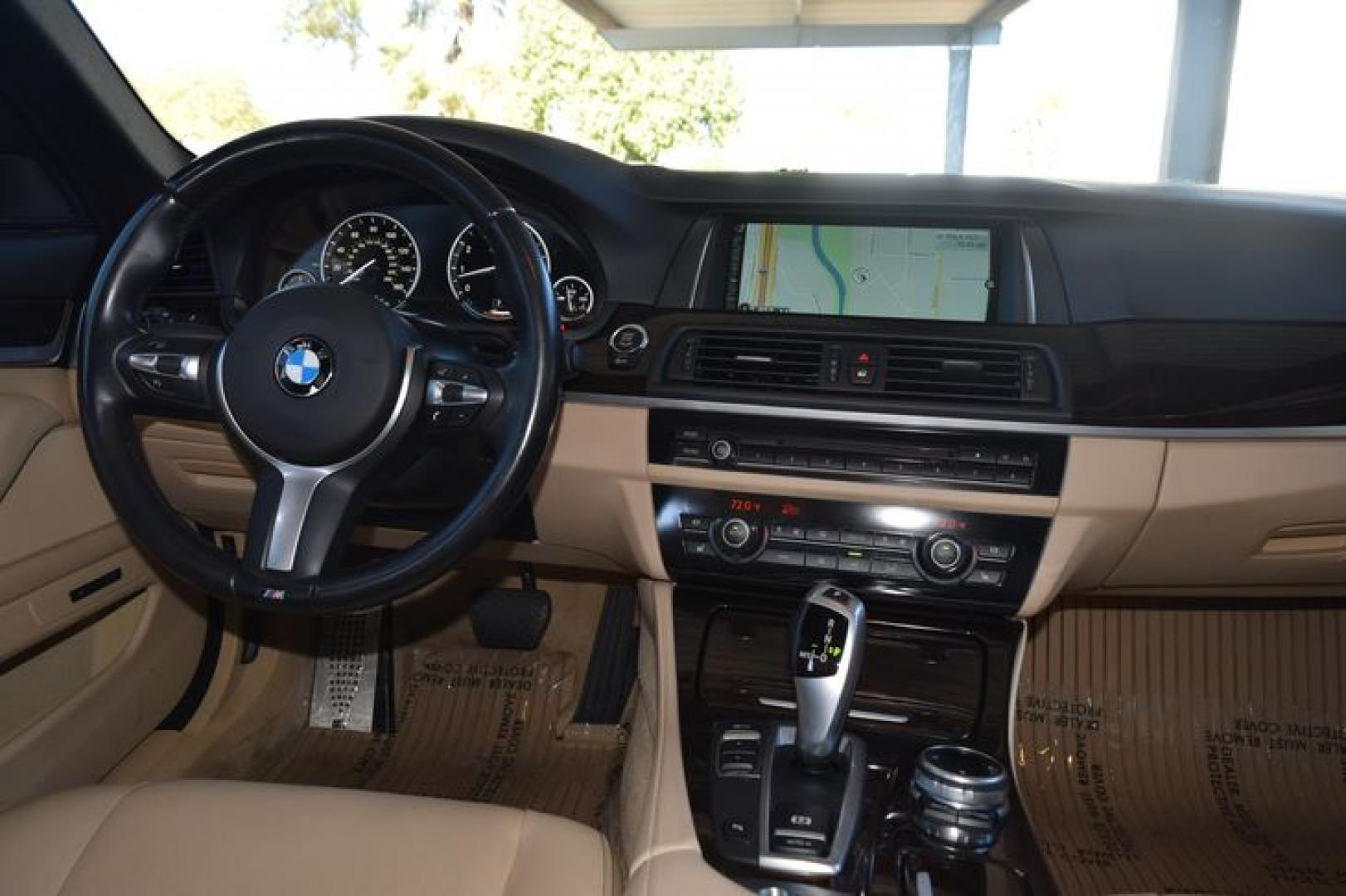 2014 Jet Black /Venetian Beige BMW 5-Series 535i (WBA5B1C52ED) with an 3.0L L6 DOHC 24V engine, Automatic transmission, located at 11056 N 23rd Dr #101, Phoenix, AZ, 85029, (623) 434-4252, 33.587704, -112.109962 - Photo#16