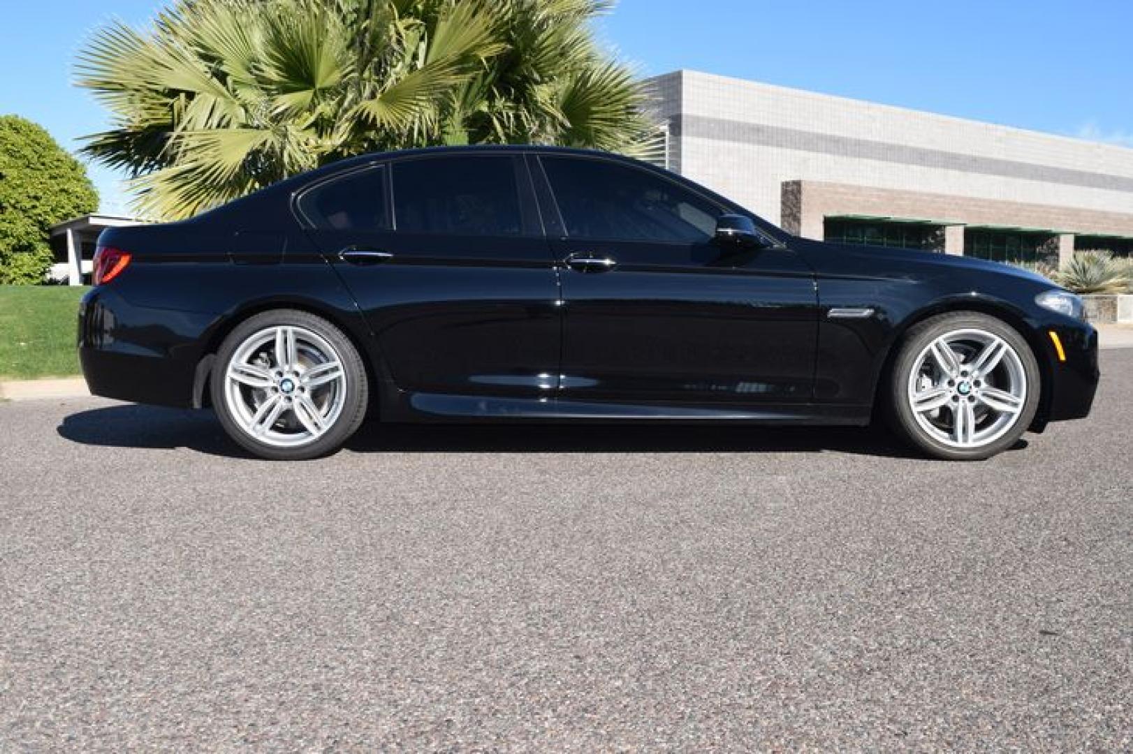 2014 Jet Black /Venetian Beige BMW 5-Series 535i (WBA5B1C52ED) with an 3.0L L6 DOHC 24V engine, Automatic transmission, located at 11056 N 23rd Dr #101, Phoenix, AZ, 85029, (623) 434-4252, 33.587704, -112.109962 - Photo#3
