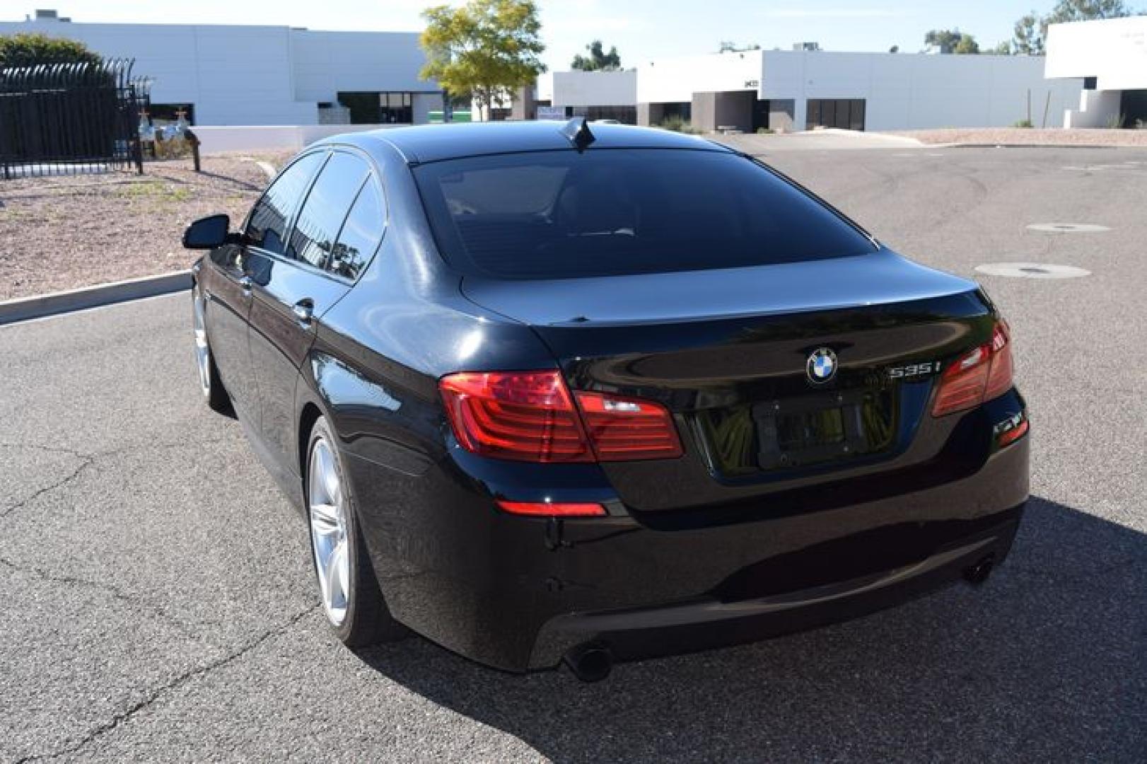 2014 Jet Black /Venetian Beige BMW 5-Series 535i (WBA5B1C52ED) with an 3.0L L6 DOHC 24V engine, Automatic transmission, located at 11056 N 23rd Dr #101, Phoenix, AZ, 85029, (623) 434-4252, 33.587704, -112.109962 - Photo#6