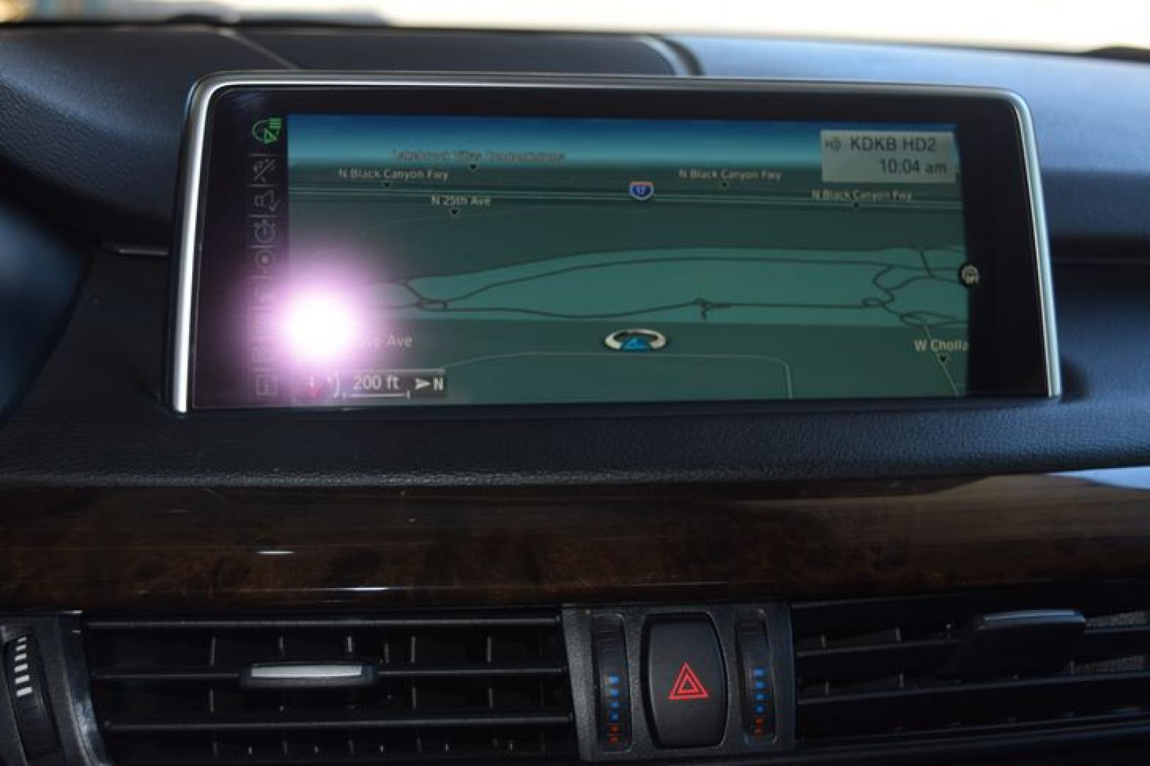 2015 Mineral Silver Metallic /Black BMW X5 sDrive35i (5UXKR2C58F0) with an 3.0L L6 DOHC 24V engine, 8-Speed Automatic transmission, located at 11056 N 23rd Dr #101, Phoenix, AZ, 85029, (623) 434-4252, 33.587704, -112.109962 - Photo#18