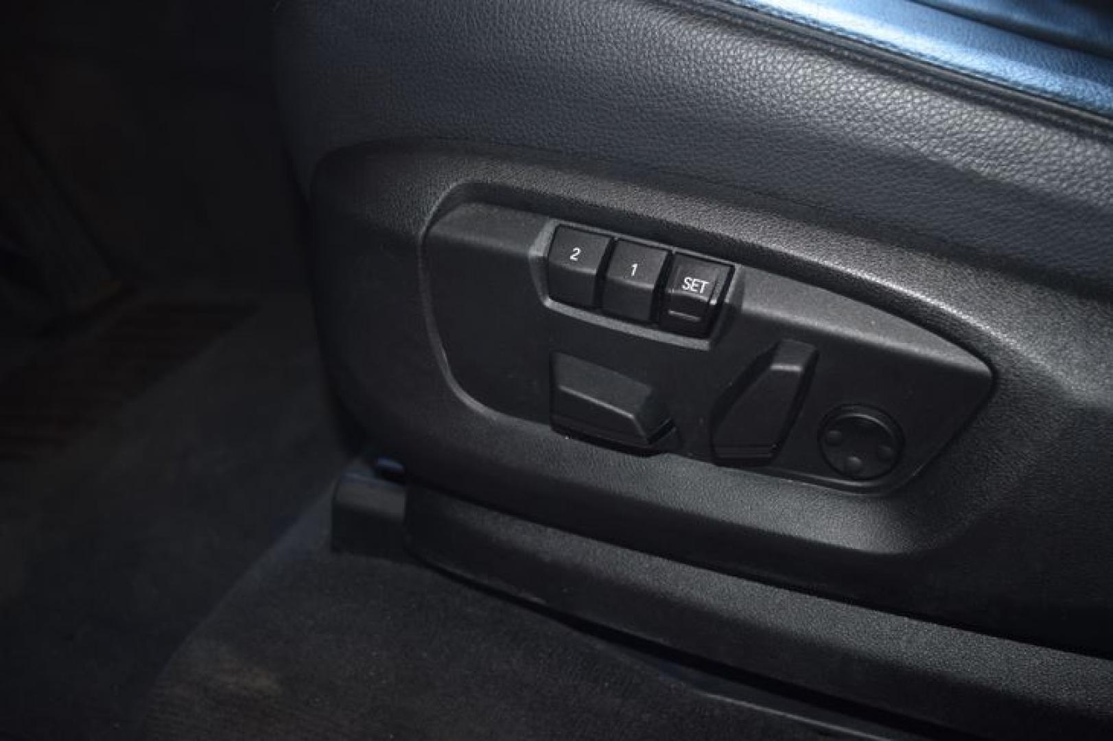 2015 Mineral Silver Metallic /Black BMW X5 sDrive35i (5UXKR2C58F0) with an 3.0L L6 DOHC 24V engine, 8-Speed Automatic transmission, located at 11056 N 23rd Dr #101, Phoenix, AZ, 85029, (623) 434-4252, 33.587704, -112.109962 - Photo#26