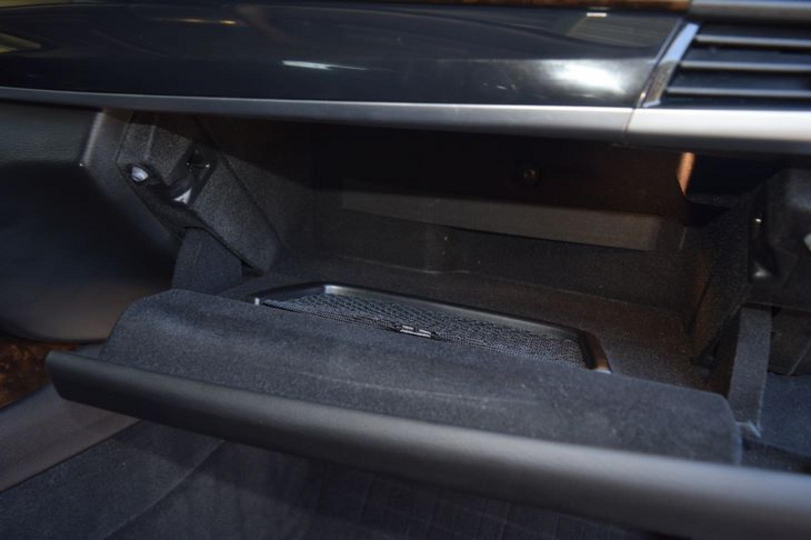 2015 Mineral Silver Metallic /Black BMW X5 sDrive35i (5UXKR2C58F0) with an 3.0L L6 DOHC 24V engine, 8-Speed Automatic transmission, located at 11056 N 23rd Dr #101, Phoenix, AZ, 85029, (623) 434-4252, 33.587704, -112.109962 - Photo#44