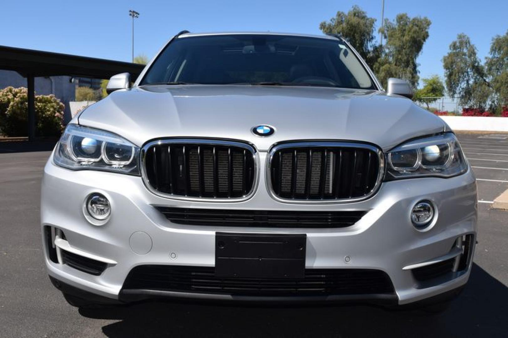 2015 Mineral Silver Metallic /Black BMW X5 sDrive35i (5UXKR2C58F0) with an 3.0L L6 DOHC 24V engine, 8-Speed Automatic transmission, located at 11056 N 23rd Dr #101, Phoenix, AZ, 85029, (623) 434-4252, 33.587704, -112.109962 - Photo#7