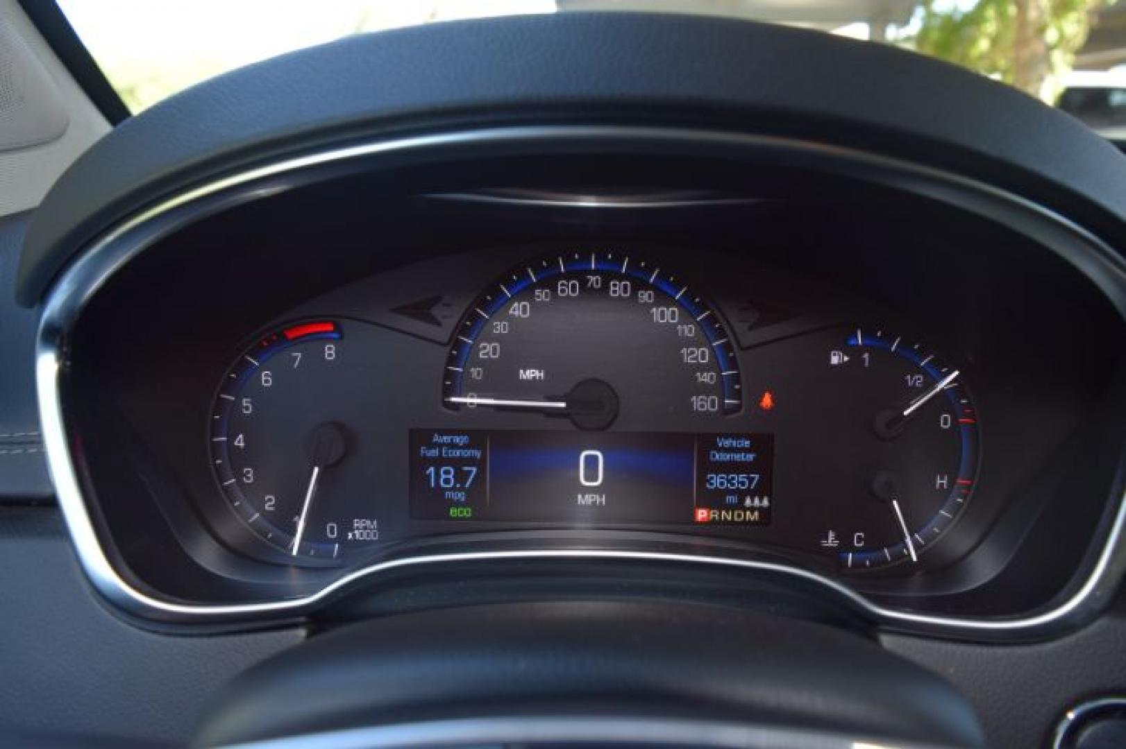 2016 Radiant Silver Metallic /Ebony with Ebony accents Cadillac SRX Luxury Collection AWD (3GYFNEE31GS) with an 3.6L V6 DOHC 24V FFV engine, Automatic transmission, located at 11056 N 23rd Dr #101, Phoenix, AZ, 85029, (623) 434-4252, 33.587704, -112.109962 - Photo#15