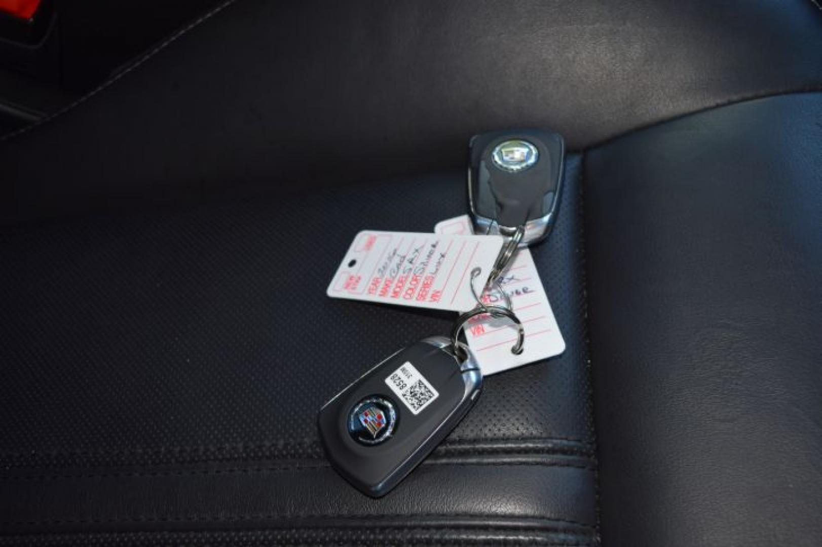 2016 Radiant Silver Metallic /Ebony with Ebony accents Cadillac SRX Luxury Collection AWD (3GYFNEE31GS) with an 3.6L V6 DOHC 24V FFV engine, Automatic transmission, located at 11056 N 23rd Dr #101, Phoenix, AZ, 85029, (623) 434-4252, 33.587704, -112.109962 - Photo#47